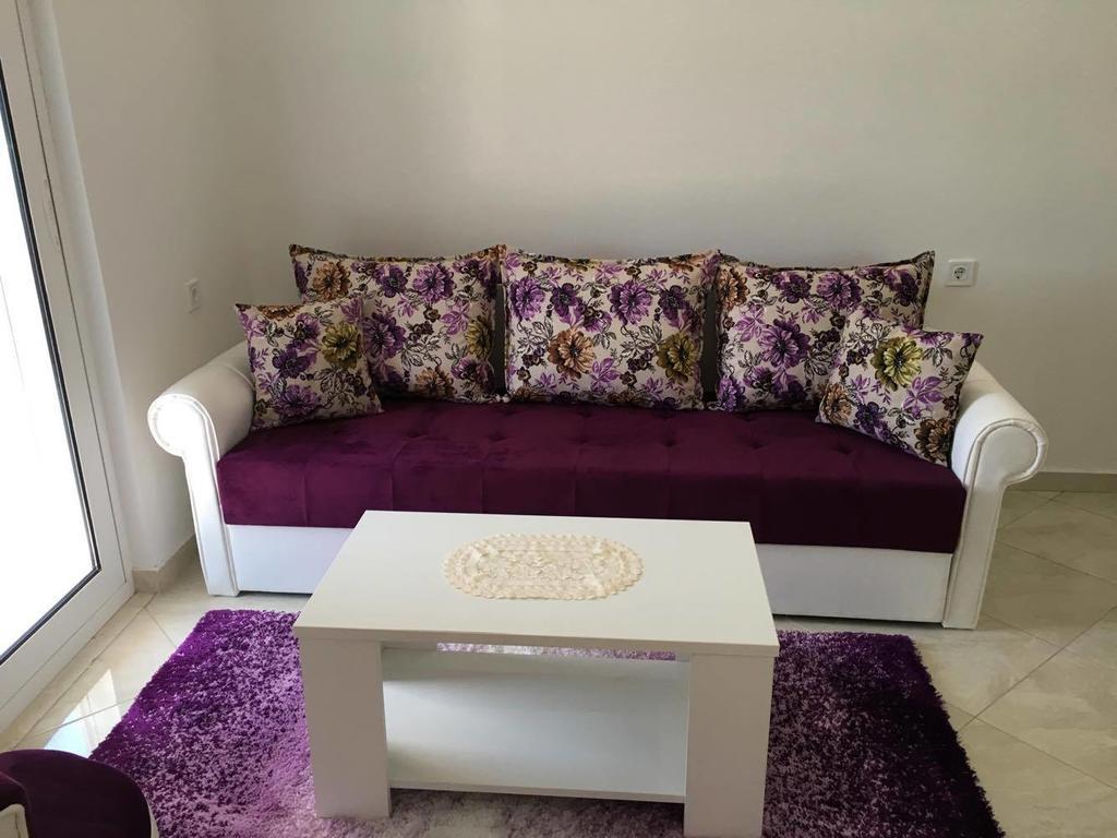 Queen Kodre Apartments Улцинь Екстер'єр фото